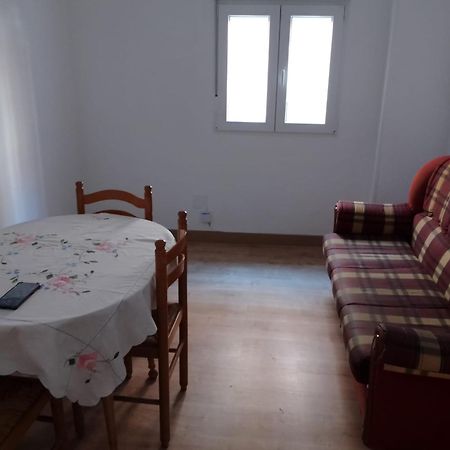 Habitacion En Piso Compartido マドリード エクステリア 写真