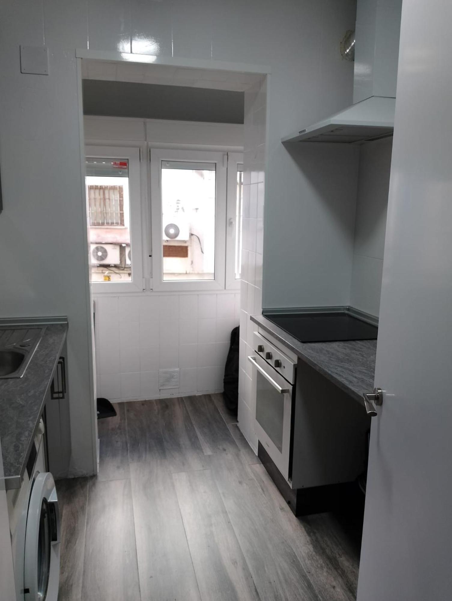 Habitacion En Piso Compartido マドリード エクステリア 写真